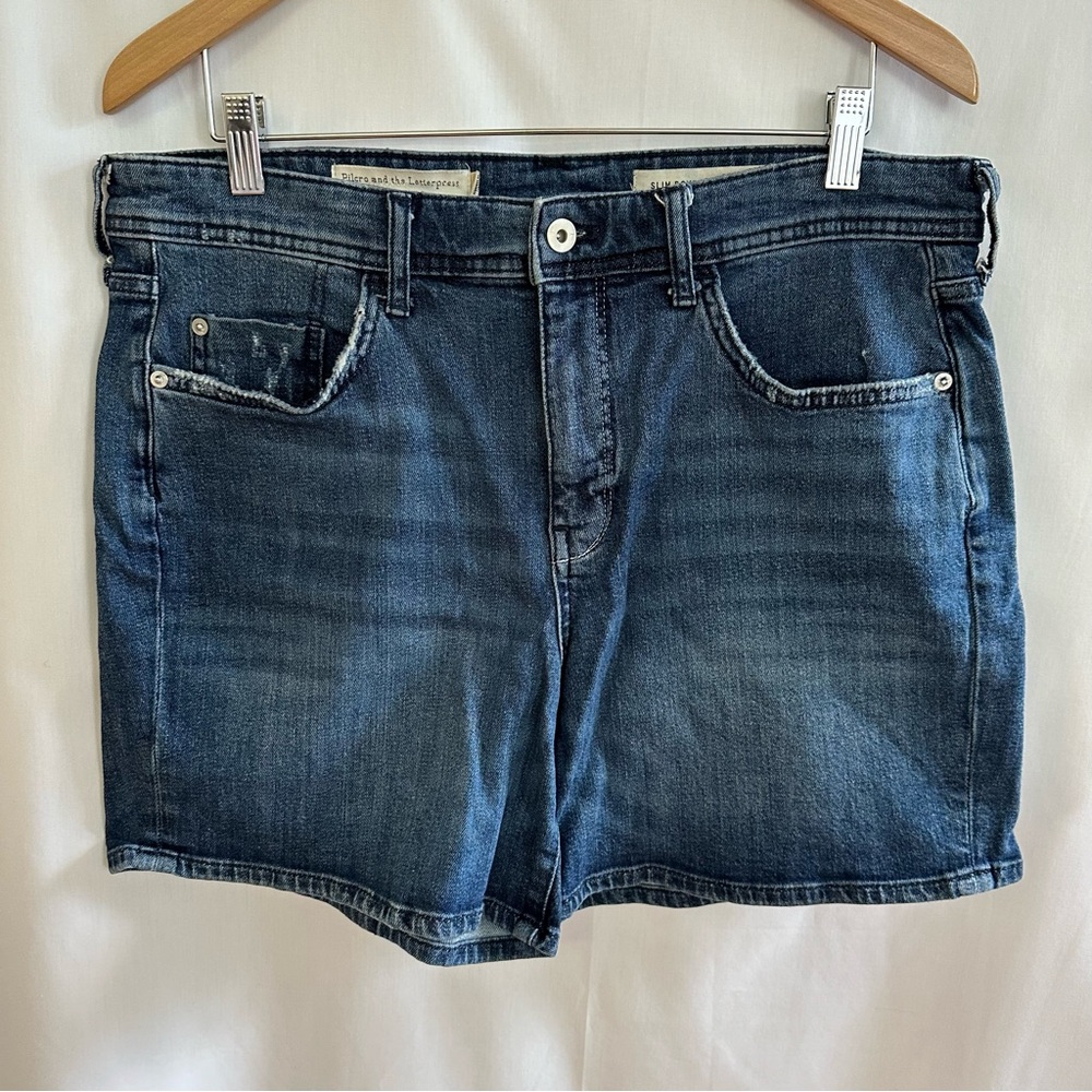 Anthropologie Pilcro slim boyfriend denim shorts